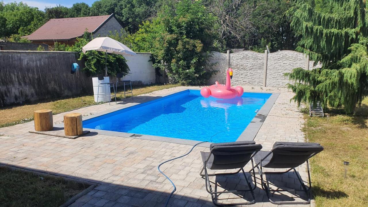 4 Room Flat With Garden And Pool Kittsee Eksteriør billede