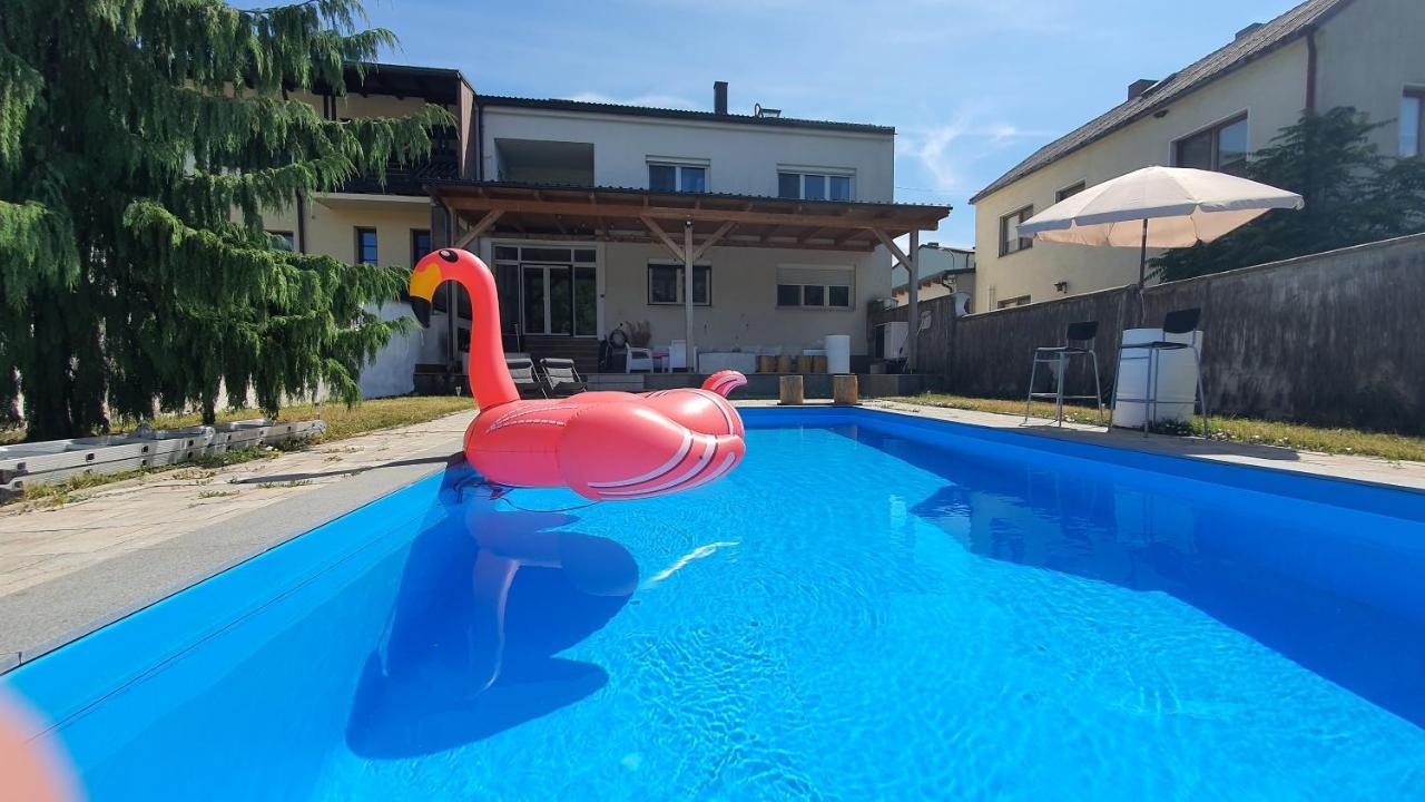 4 Room Flat With Garden And Pool Kittsee Eksteriør billede